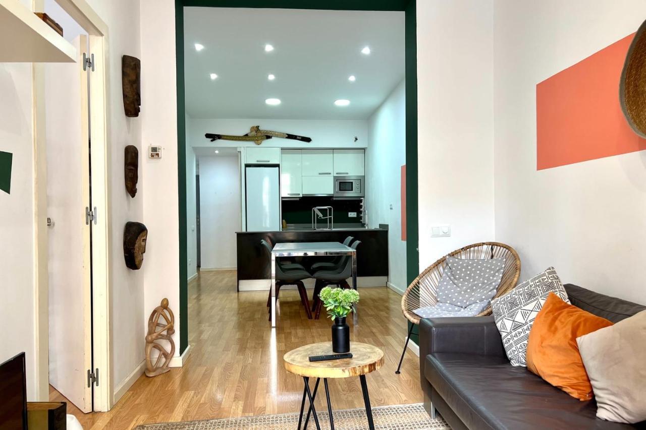 Centric 2 Bedroom With A Private Lovely Terrace Barcellona